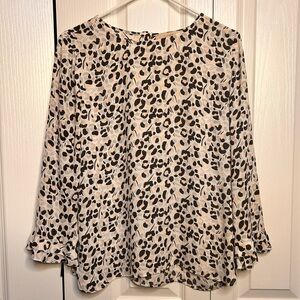 LOFT Women's Gray Leopard Print Spotted Double Ruffle Cut Blouse Size‎ Small